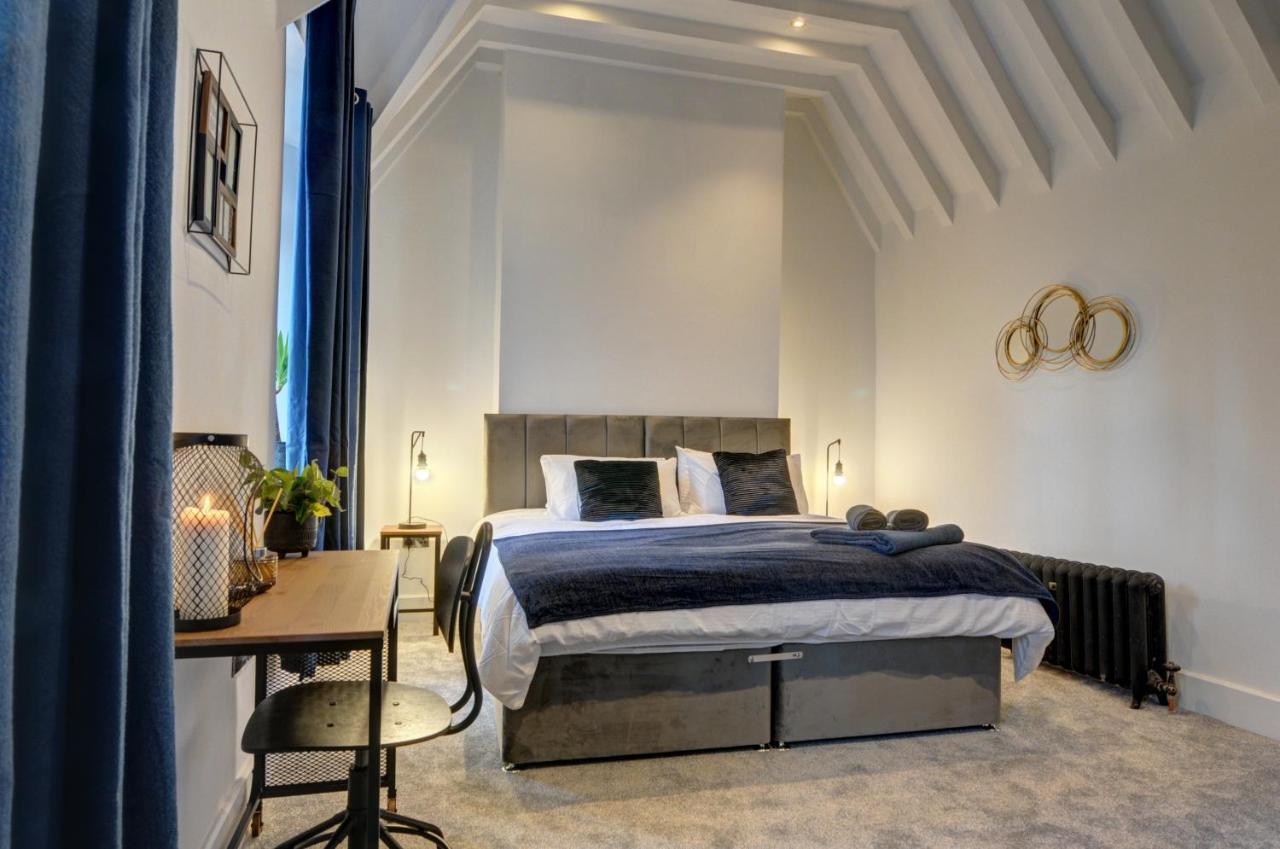 The Old Vicarage - Secure Parking, Fast Wifi, Garden Villa Leeds  Dış mekan fotoğraf