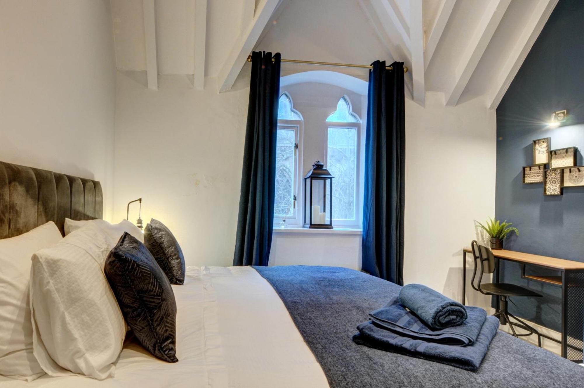 The Old Vicarage - Secure Parking, Fast Wifi, Garden Villa Leeds  Dış mekan fotoğraf