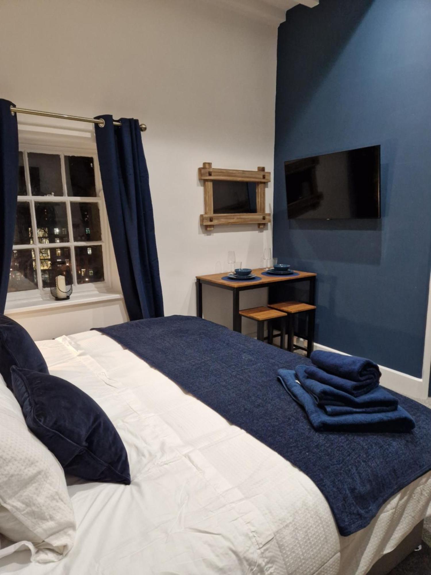 The Old Vicarage - Secure Parking, Fast Wifi, Garden Villa Leeds  Dış mekan fotoğraf