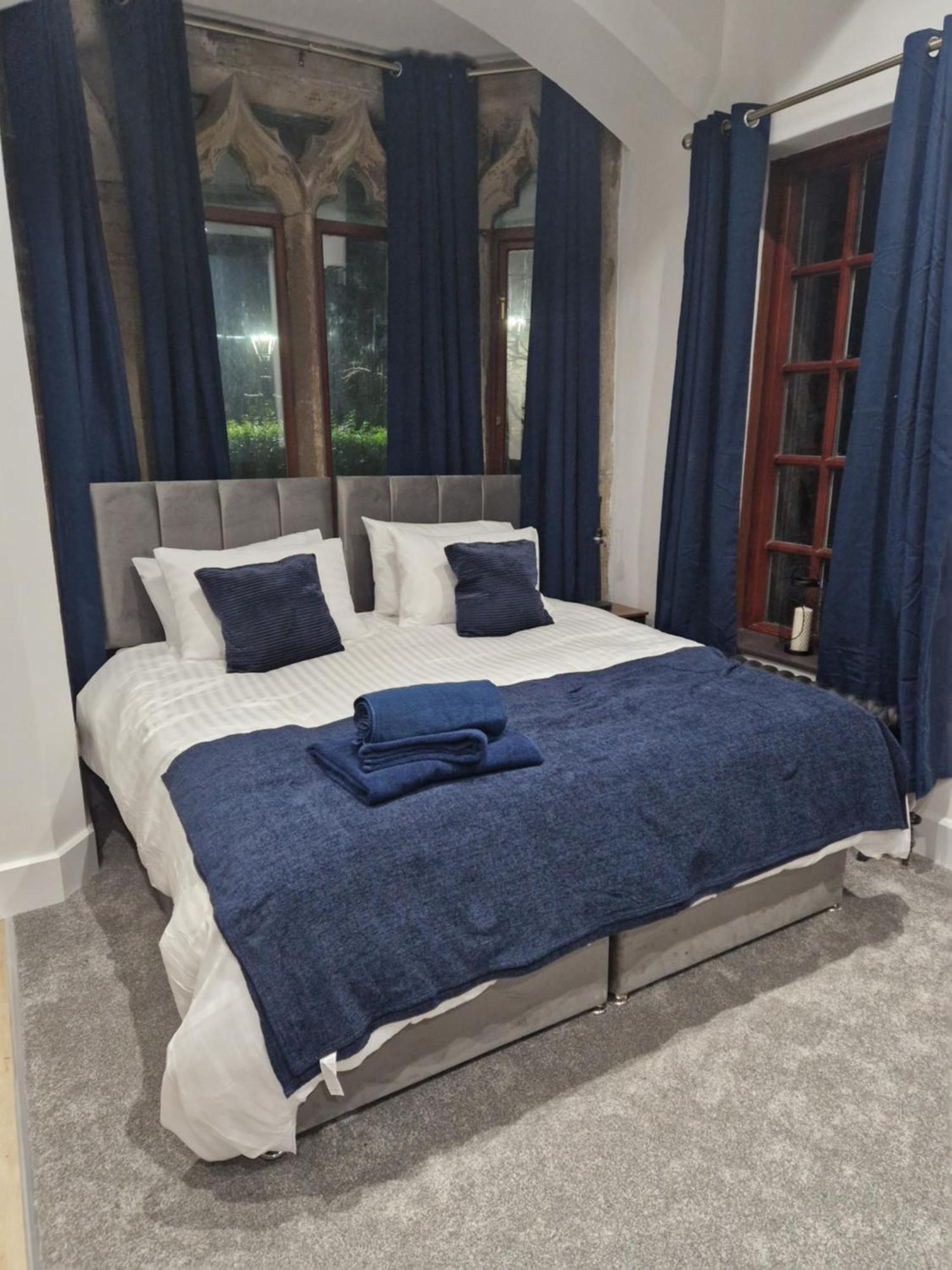 The Old Vicarage - Secure Parking, Fast Wifi, Garden Villa Leeds  Dış mekan fotoğraf