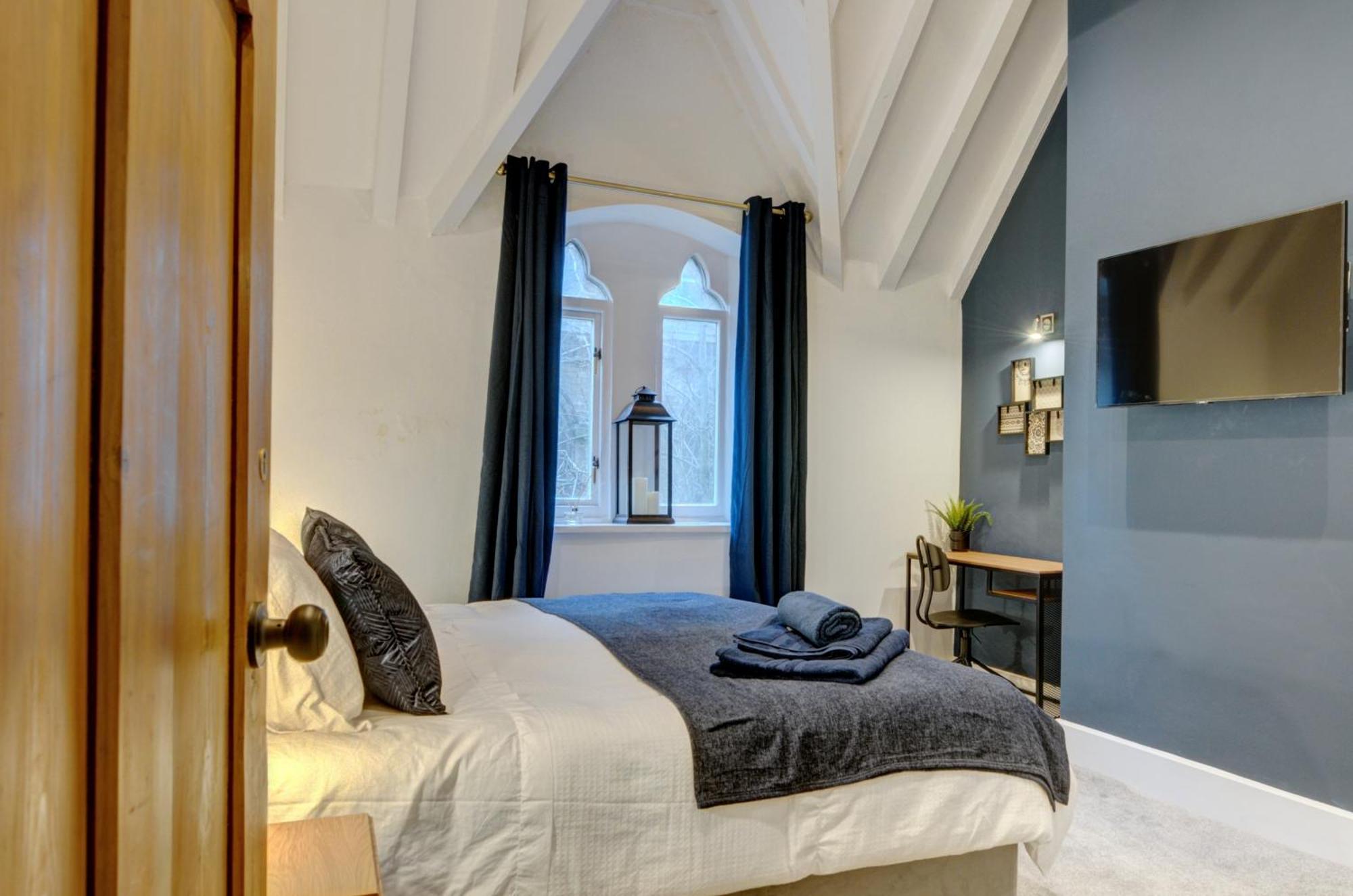 The Old Vicarage - Secure Parking, Fast Wifi, Garden Villa Leeds  Dış mekan fotoğraf