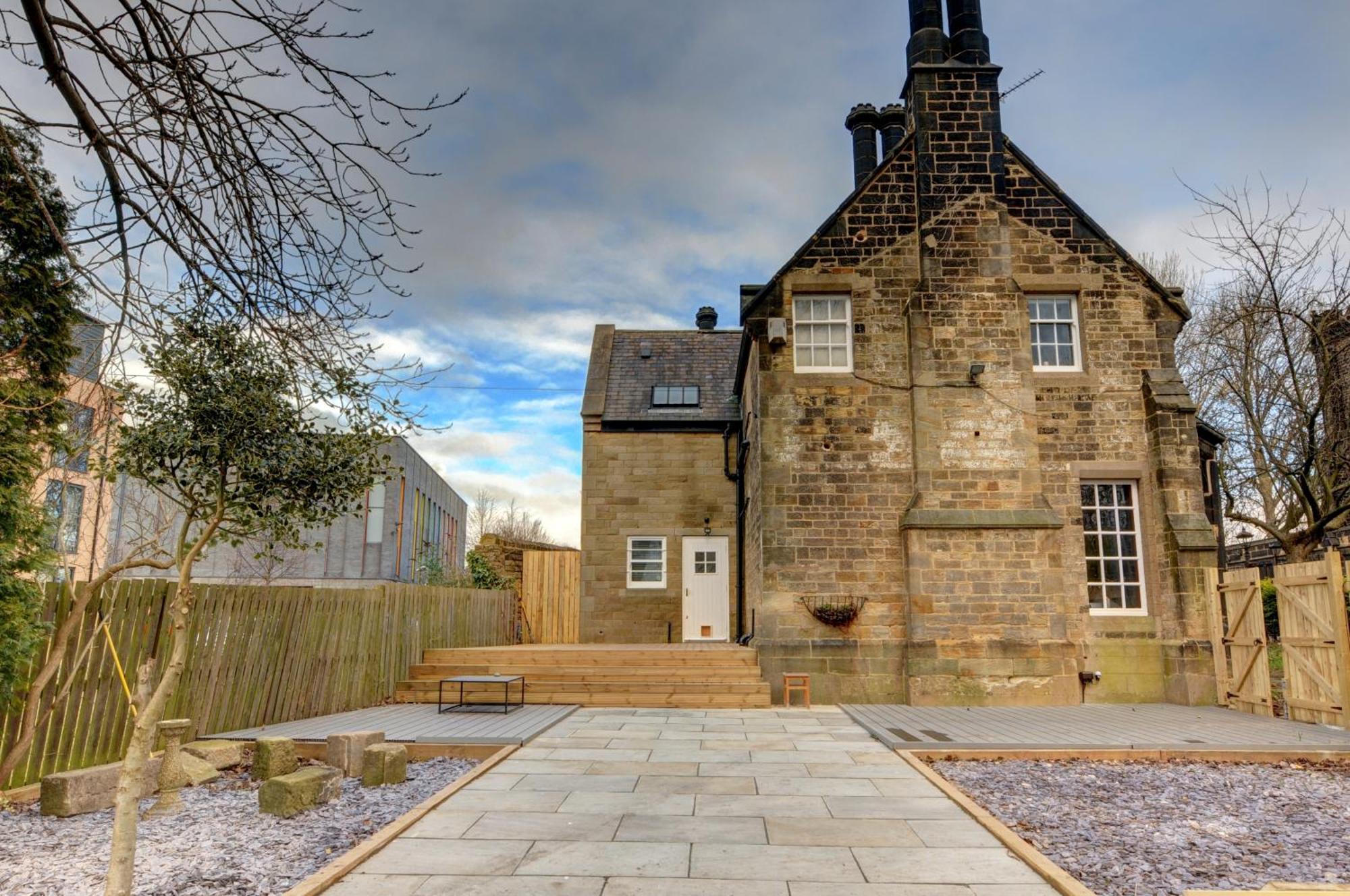 The Old Vicarage - Secure Parking, Fast Wifi, Garden Villa Leeds  Dış mekan fotoğraf